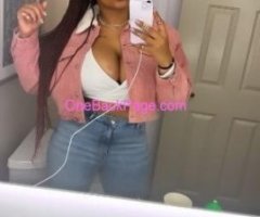 NEWARK BUSTY BOMBSHELL ~Two girl duos