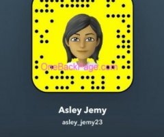 ?Hey Guys ‼ I'm Asley Jemy ?‼ It's the wonderful day for meeting?So Don't Miss Out Babe? My Snapchat = asley_jemy23