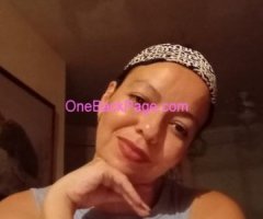 Latin petite girl with curves Outcalls only