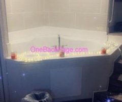 Come enjoy a Professional Sexy Fun BBW! im now available with the Milking table and Jacuzzi Suite