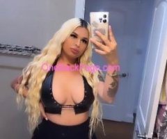 curvy colombian mami in Woodbury Long island