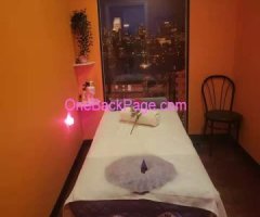 ??Massage with Table Shower and Hot Stone Treatment????