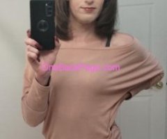 ?Tgirl-Next-Door? hosting in Thornton