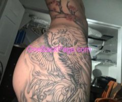 flaquitos latinos con tatuajes para comernos