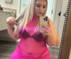 Curvy Bombshell in NOVATO ?