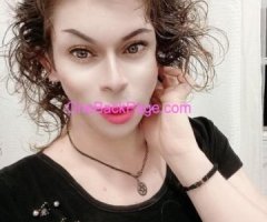 Top Ts Luna Available party friendly ?outcall only