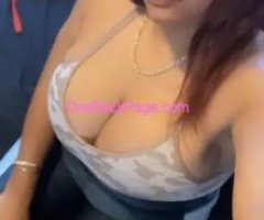 BUSTY BOMBSHELL ready to go balls deep??