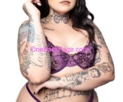 Thick Tattooed Latina