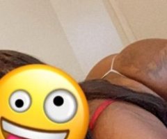 sexy chocolate and thick ? Cum enjoy all this wet fun daddy