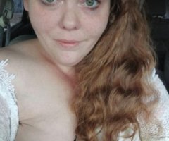 bbw with natural ginger hair/green eyes