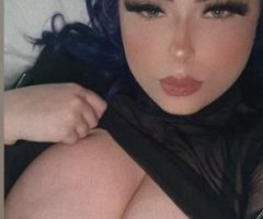 Busty Bomnshell?? NE Portland Tonight Only Specials