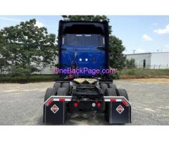 ???? For Sale: 2022 International LoneStar – 18-Ton Powerhouse!