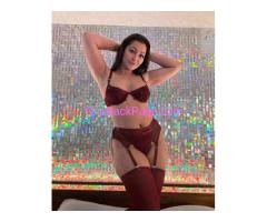 A horny, sexy freak with the wettest mouth you’ll ever have