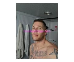 Attractive Male Escort